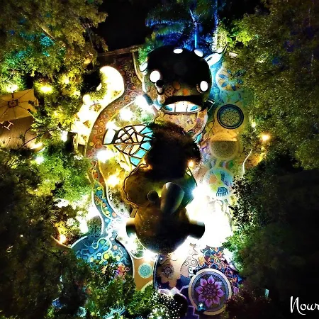 Euphoria Art Land - The Earth House *
