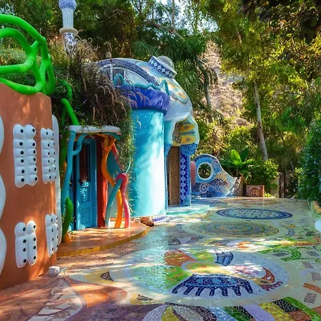 Euphoria Art Land - The Earth House Hébergement de vacances Limassol